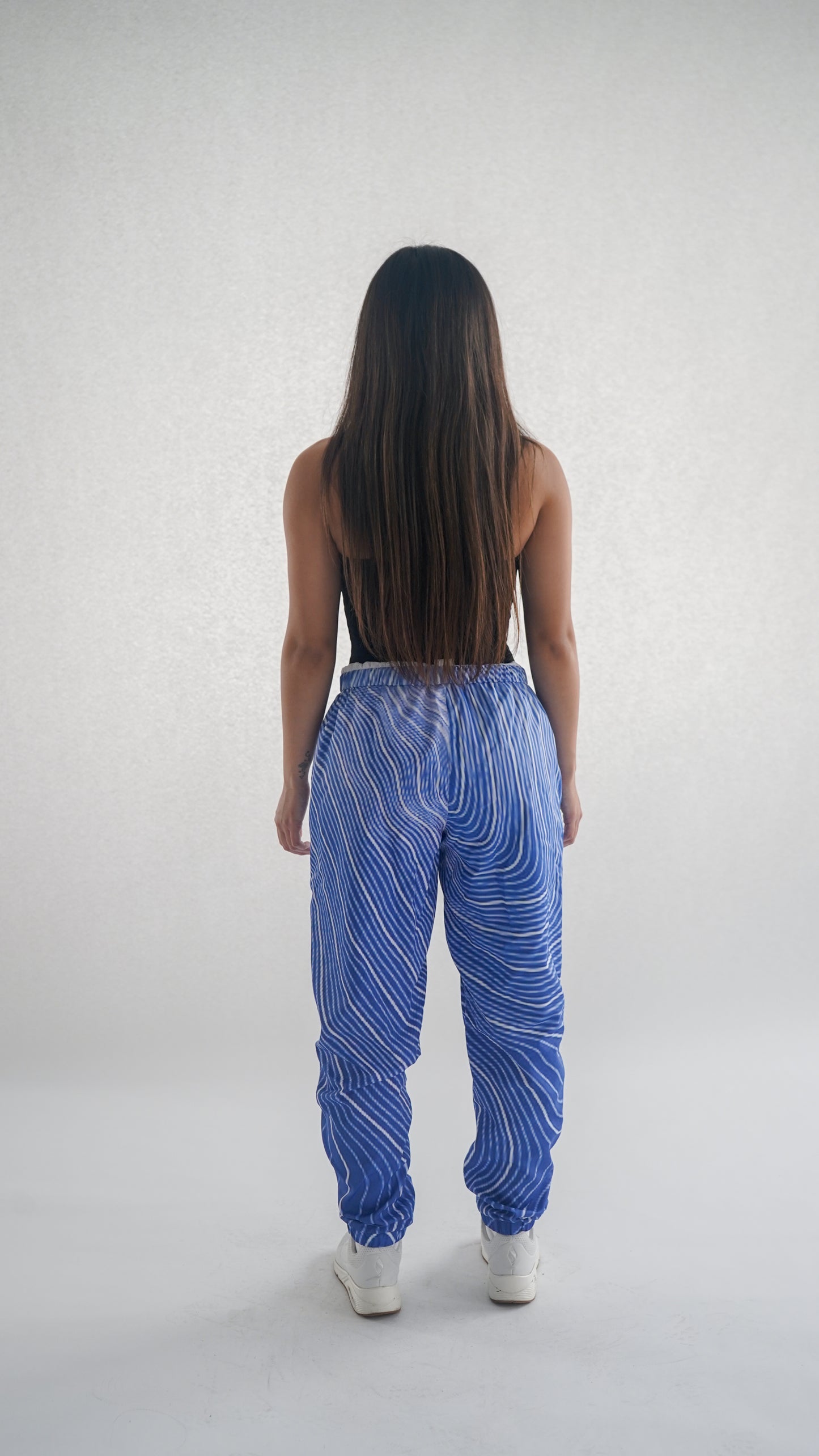 Coordinate lines blue sweatpants